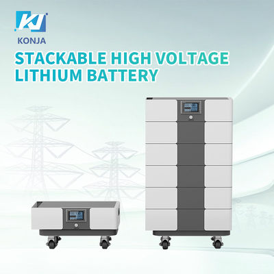 Un bon prix. KonJa Power 48V 96V 144V 192V 240V 288V 100Ah Famille LifePO4 batterie solaire empilable avec contrôle d'écran en ligne